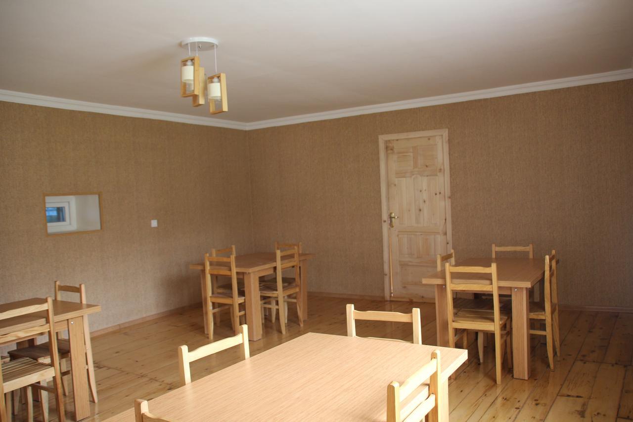 Guesthouse Qarim Mestia Exteriör bild