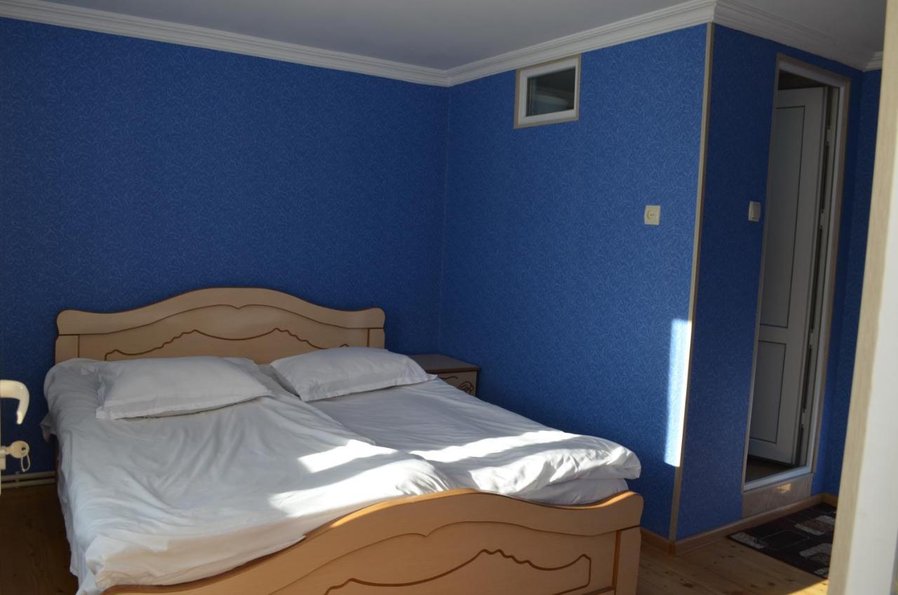 Guesthouse Qarim Mestia Exteriör bild